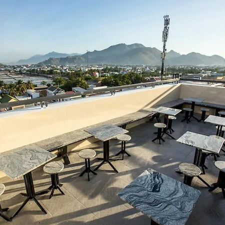Khach San Ninh Chu Hotel Phan Rang–Tháp Chàm Exterior photo